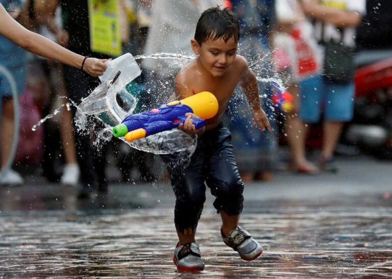 Pattayas polischef varnar invånare och turister: Inget offentligt ”vattenstänk” i staden under Songkran
