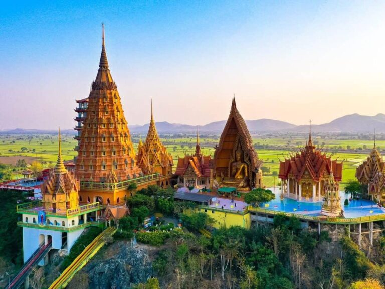 Tips på platser i Thailand: Wat tham sua Tempel