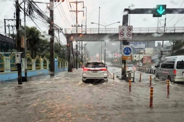 Res i god tid – översvämningar påverkar Phuket 24–27 maj