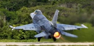 Thailändska F-16 genomför andra attacken mot kambodjanska militära mål